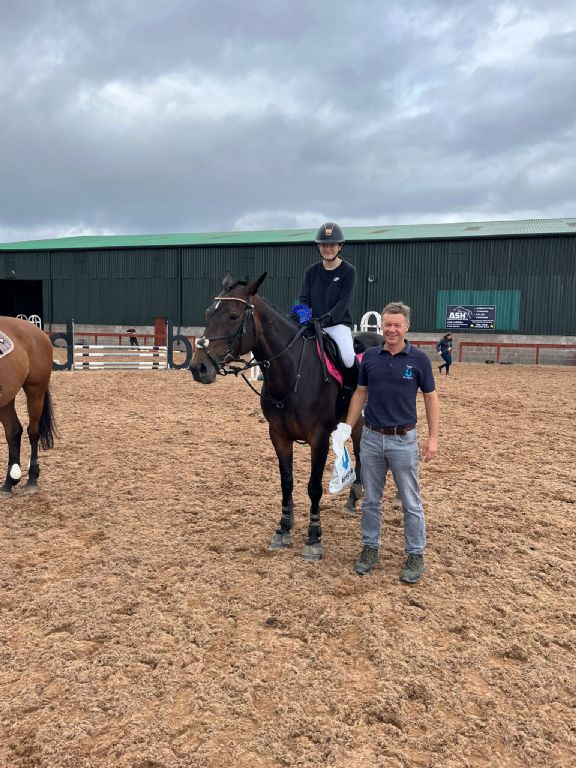 1e23f70b-0660-47cd-bc00-881a62c3cab4(1)