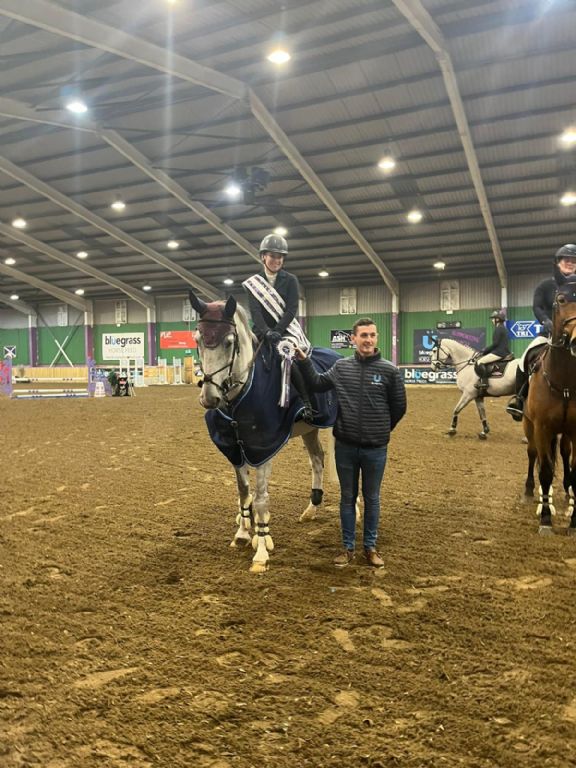 b76d0167-a5cd-454d-97e6-81533a2c14ba