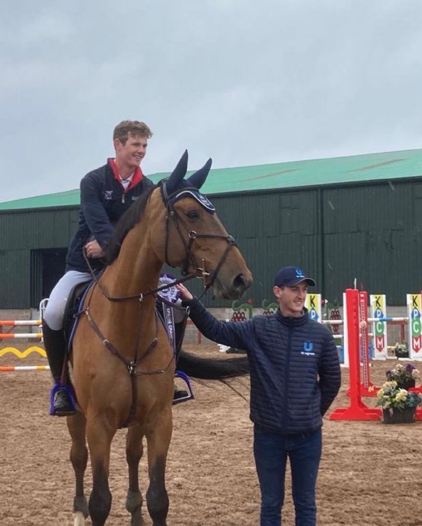 edward doyle jnr riding billy houston